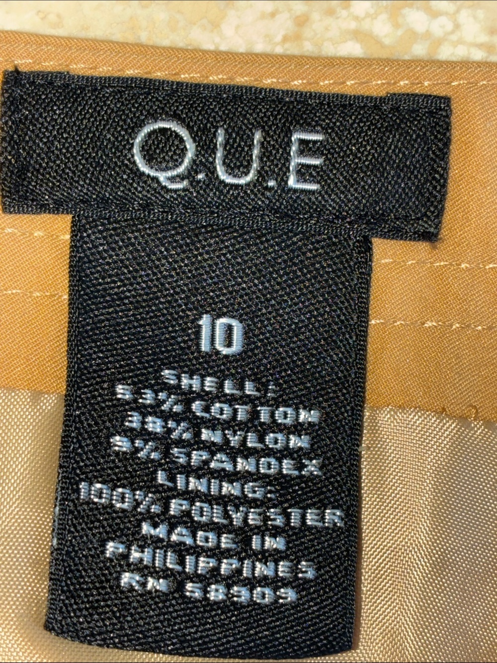 Que Skirt, Women's 10, Tan, Silver Snaps on side slits, zip front, pockets. EUC - Picture 10 of 16